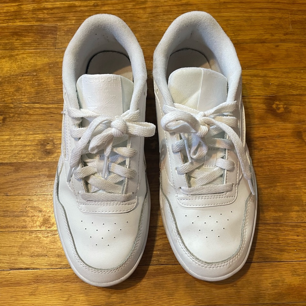 Reebok sneakers Womens 8.5